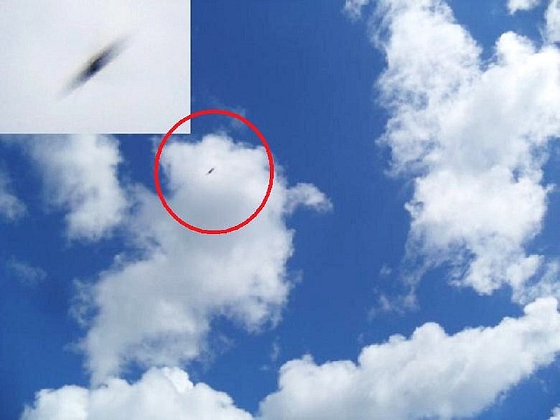6-29-10 STOURBRIDGE ENGLAND--UFO CASEBOOK.jpg :: XX