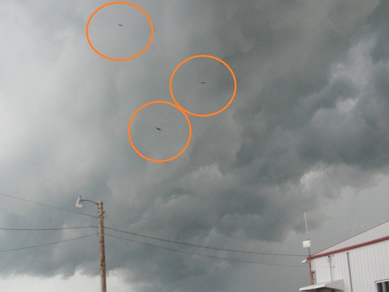 7-15-11 KENESAW NEBRASKA--MUFON 30297--PIC 21.jpg :: 711
