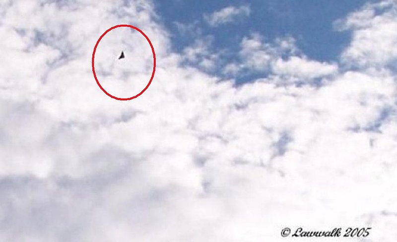 7-16-05 KAUFMAN TEXAS--UFO CASE BOOK--COPYRIGHT ON PHOTO.jpg :: XX