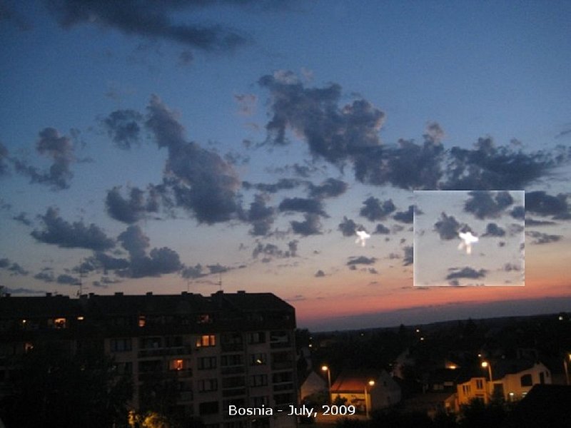 7-17-09 BOSNIA--UFO CASE BOOK--nc.jpg :: XX