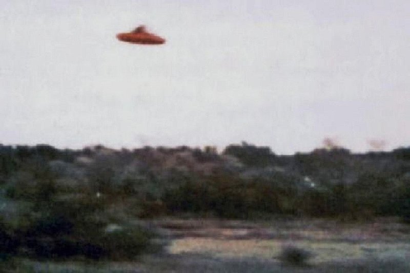 7-19-74 BALCARCE ARGENTINA--UFO EVIDENCE--UFO EYE CANDY--photo by Antonio Le Pere.jpg :: 4