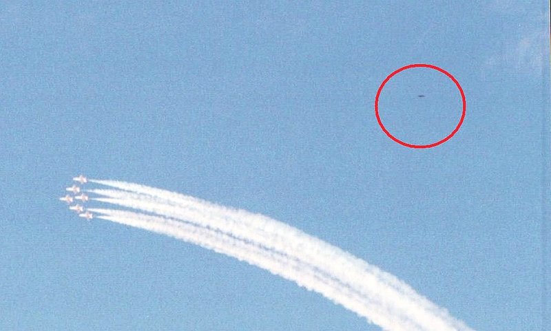 7-29-01 FRONTIER DAYS--CHEYENNE WYOMING THUNDERBIRDS AIR SHOW--KEN PFEIFER--PIC 4.jpg :: 4