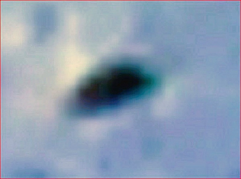 7-9-25 NEWTON ABBOT DEVON ENGLAND-JOHN MOONER PHOTO 2.jpg