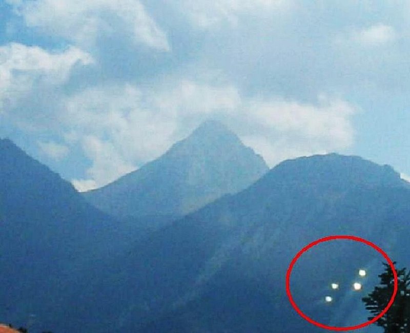 8-11-05 LAMIA GREECE--MUFON 3781.jpg :: 4