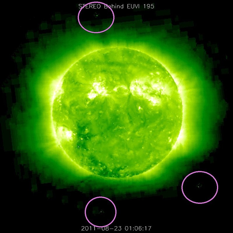 8-23-11    1.06 ZULU    LOW DEFINITION IMAGE OF SUN AND UFO BY NASA--KEN PFEIFER.jpg :: ZZ