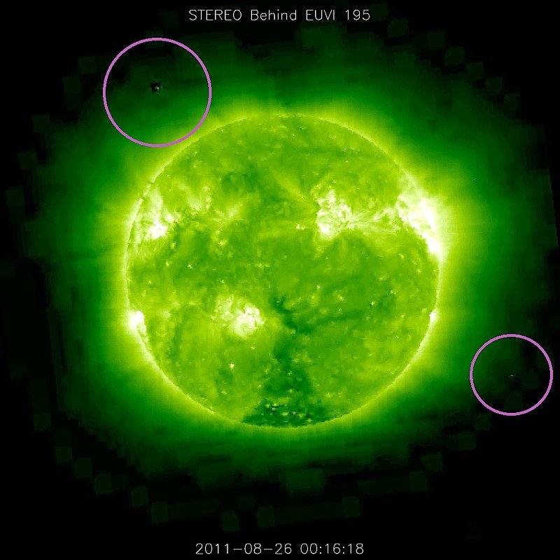 8-26-11    00.16 ZULU    LOW DEFINITION IMAGE OF SUN AND UFO BY NASA--KEN PFEIFER.jpg :: ZZ