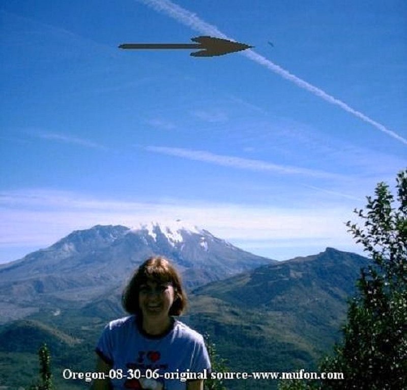 8-30-06 MOUNT SAINT HELEN OREGON--MUFON--UFO CASE BOOK--nc.jpg :: 4