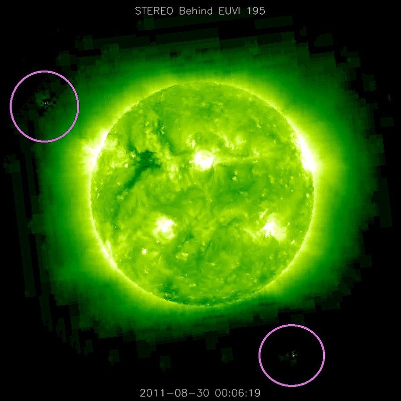 8-30-11    00.06 ZULU    LOW DEFINITION IMAGE OF SUN AND UFO BY NASA--KEN PFEIFER.jpg :: ZZ