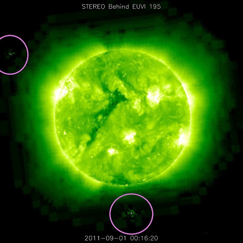 9-1-11    00.16 ZULU    LOW DEFINITION IMAGE OF SUN AND UFO BY NASA--KEN PFEIFER.jpg :: ZZ