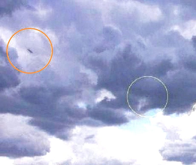 9-15-05 KAUFMAN TEXAS--UFO CASE BOOK--COPYRIGHT ON PHOTO.jpg :: 4