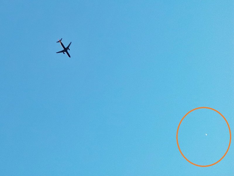 9-30-11 HEATHROW AIRPORT AREA LONDON--MUFON 32550--PIC 1.jpg :: YY