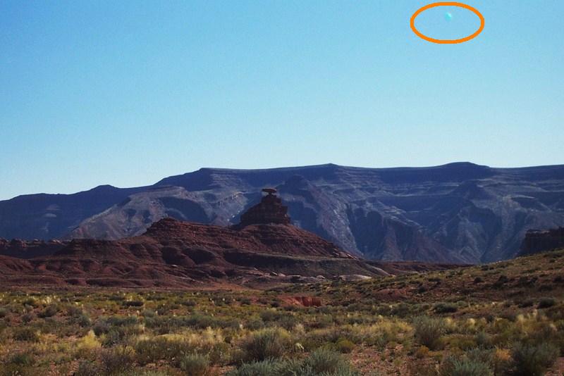 FENS FLAIR--10-7-05 UTAH--SUN IS IN THE UPPER RIGHT HAND AREA--MUFON  22812.jpg :: J