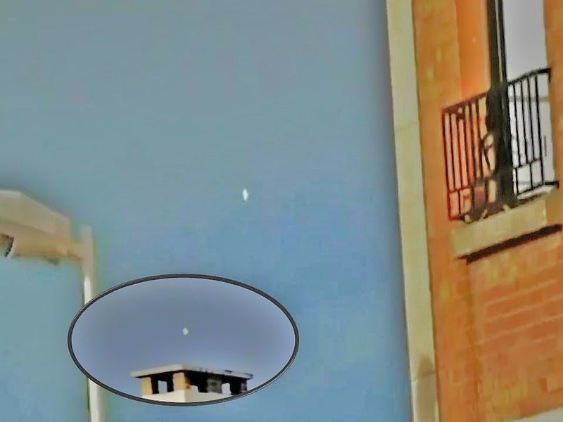 JANUARY 2012--PARIS FRANCE--TRUTH BEHIND THE SCENES.jpg :: 5