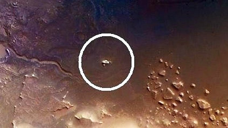 MARS  NOCTIS LABYRINTHUS 352-291007-3155-6-co-01--KEN PFEIFER.jpg :: MARS NOCTIS LABYRINTHUS--BOAT LIKE CRAFT--KEN PFEIFER