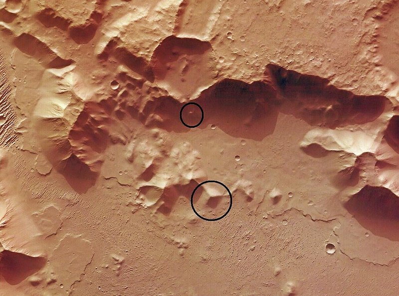 MARS  PYRAMID--AEOLIS MENSAE_H-- 329co-01--KEN PFEIFER.jpg :: X