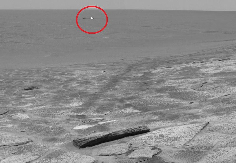 MARS LONG PIECE OF WOOD AND MYSTERIOUS WHITE OBJECT--NASA COPYRIGHT.jpg :: x
