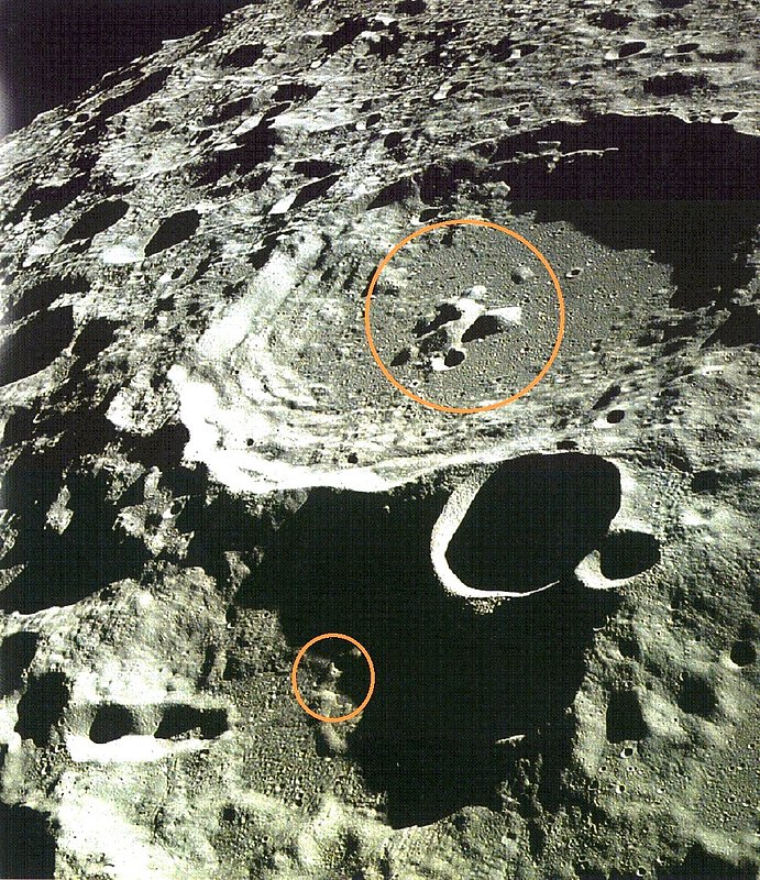 MOON -- APOLLO 11  FAR SIDE--WALKING MAN IMAGE--DISCOVERY BY KEN PFEIFER 3-10-11....jpg :: 311
