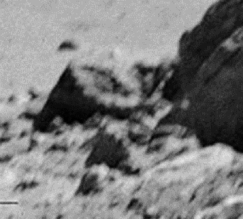 MOON--LOOKS LIKE MAN MADE STUFF TO ME--MIKE BATHURST RESEARCHER.jpg :: ZZ