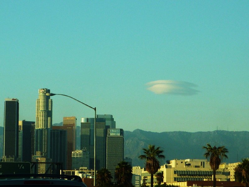 STRANGE--8-18-10 LOS ANGELES CALIFORNIA--MUFON 25251.jpg :: T