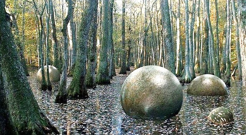STRANGE--STONE BALLS OF COSTA RICA--STILL A MYSTERY.jpg :: T