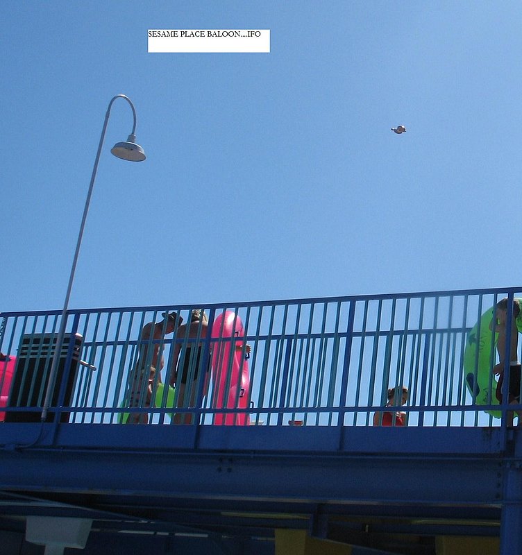 UPDATE--IFO  SESAME PLACE BALOON---9-12-09 LANGHORNE PENNSYLVANIA--MUFON.jpg :: I
