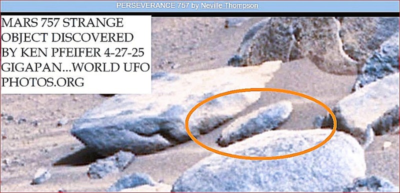Z13 MARS PERSEVEENCE 7457 STRANGE OBJECT DISCOVERED BY KEN PFEIFER 4-27-25 GIGAPAN-11.jpg