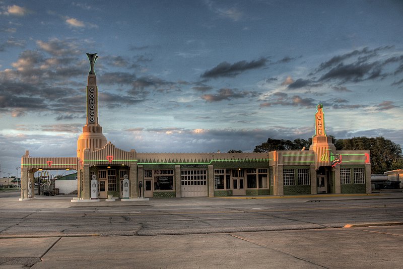 UDropCafeWesternMotelView.jpg